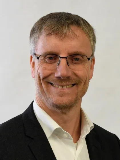 Dr. Johannes Velling